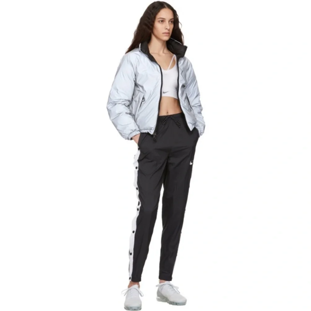 Nike Women’s Black Windrunner Tear-Away Track Snap Pants Size Small 29” Inseam - Picture 1 of 10